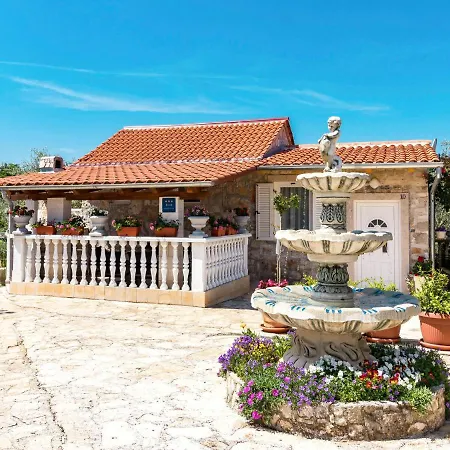 Glavica - Prc605 By Interhome