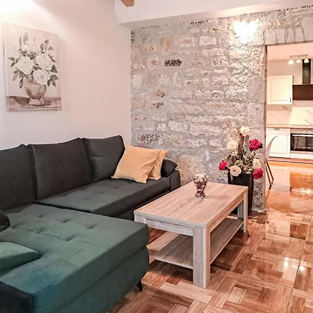 Glavica By Interhome