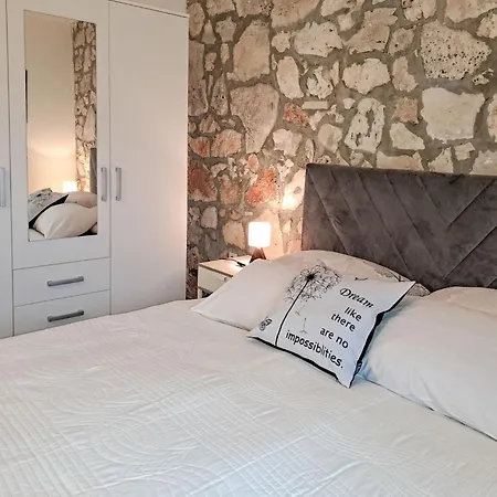 Glavica By Interhome בית נופש